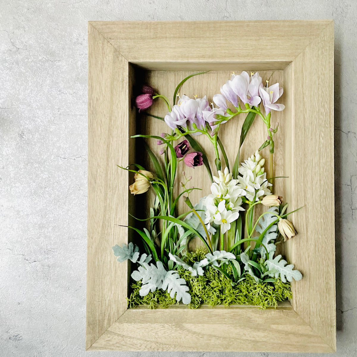 ヒヤシンスのフレームアレンジ