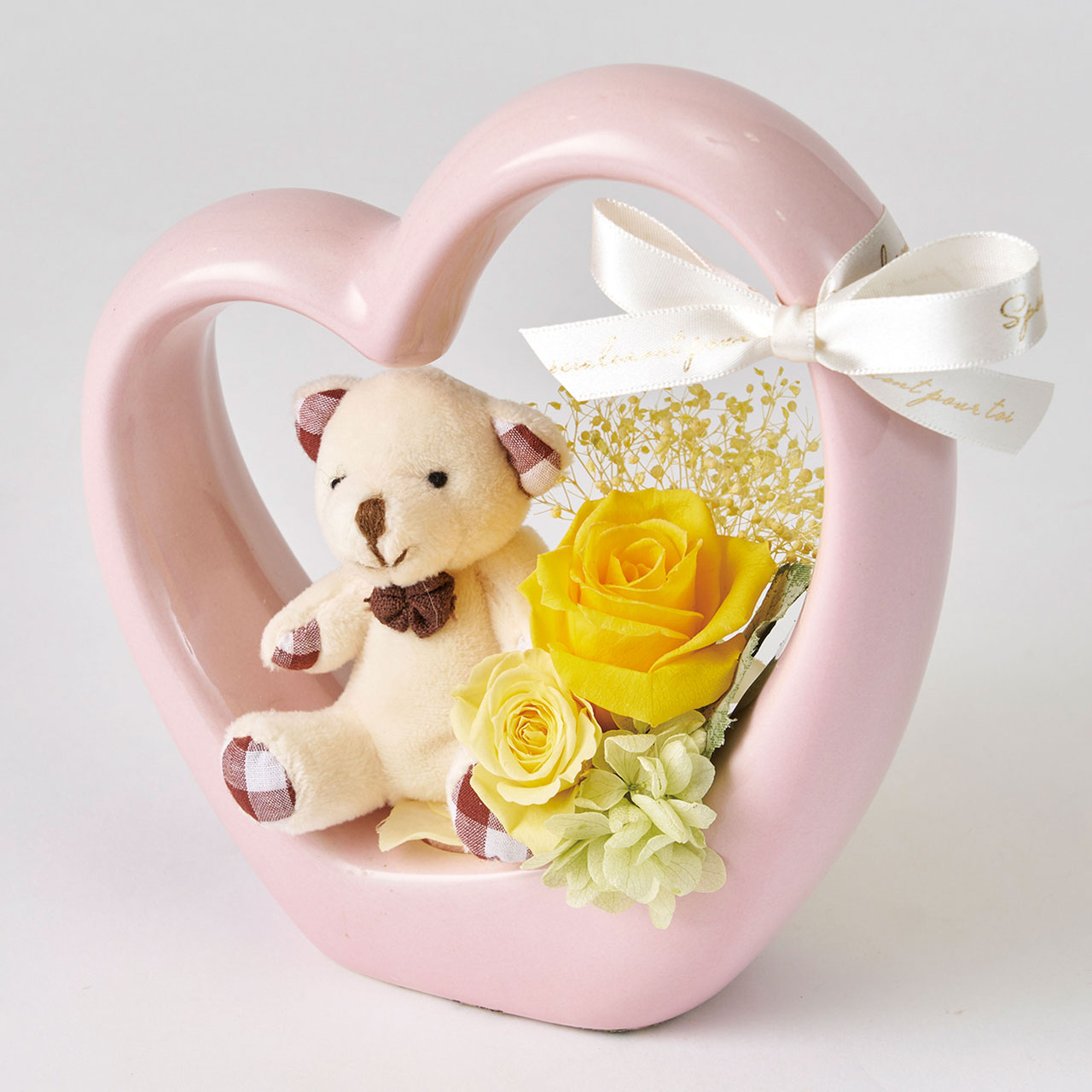 クマさんが可愛いハート型のアレンジメント プリザーブドフラワー ギフト（全3色）